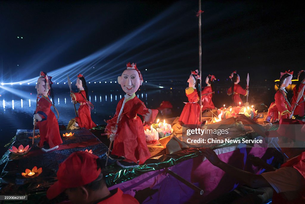 Water Lanterns Festival celebrated In Ruichang