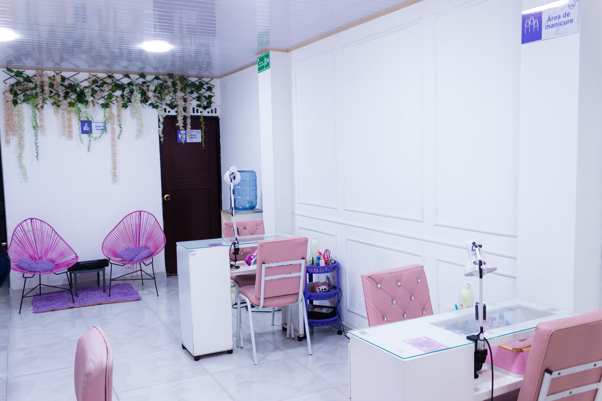 luxury hair salon