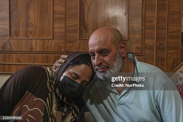 Uncle Rasool 437 Indian Uncle Stock Photos, High-Res Pictures, and Images - Getty Images