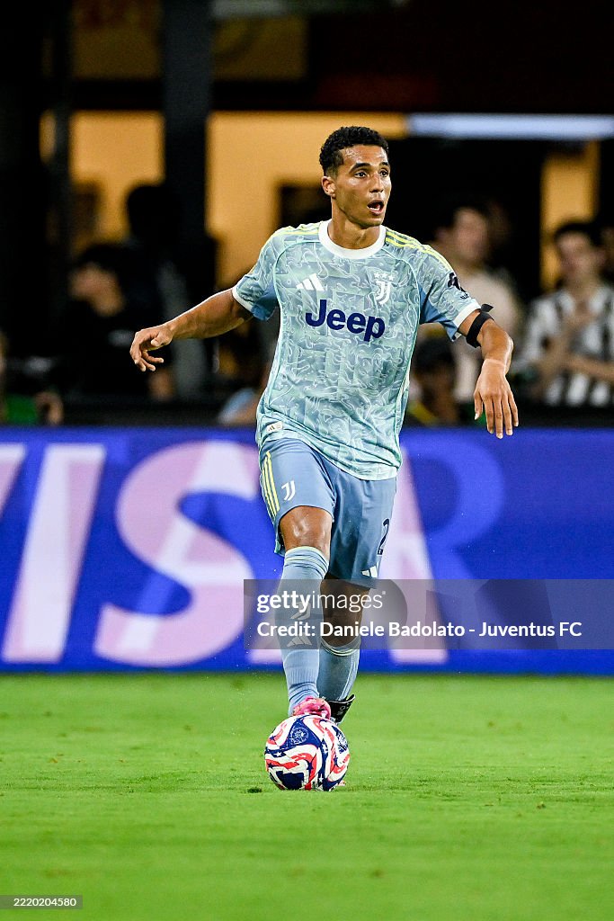 Al Ain FC v Juventus FC: Group G - FIFA Club World Cup 2025