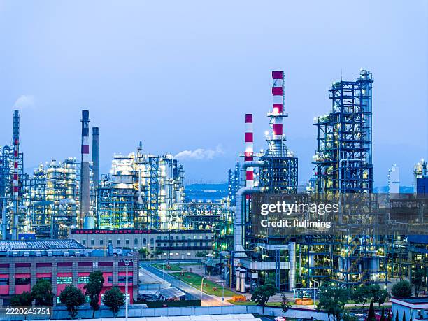 Refineries Pict 1,639 Oil Refinery Refining Stock Photos, High-Res Pictures, and Images ...