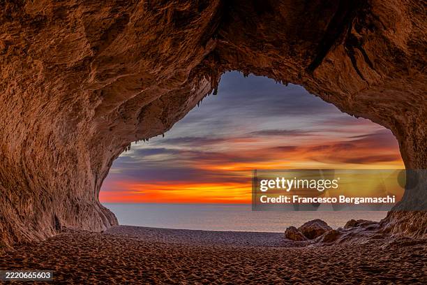 cala luna beach, east coast sardinia, province of nuoro, ogliastra, italy - fondale marino foto e immagini stock