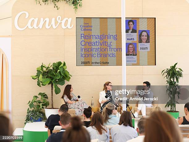 Elizabeth Ruttledge Speaking 176 Elizabeth Rutledge Stock Photos, High-Res Pictures, and Images ...