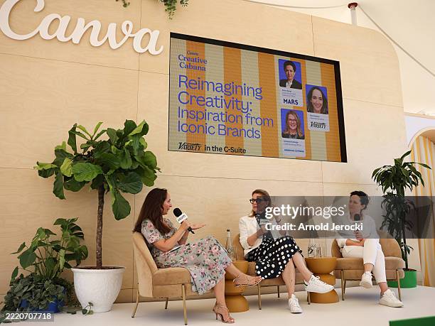 Elizabeth Ruttledge Speaking 176 Elizabeth Rutledge Stock Photos, High-Res Pictures, and Images ...