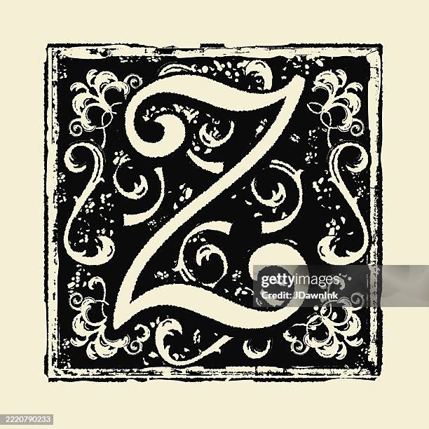 vintage-gravurstil buchstabe z dekorative tropfenkappe für den anfang des alten buches sehr abgenutzter strukturierter stil - buchstabe z stock-grafiken, -clipart, -cartoons und -symbole