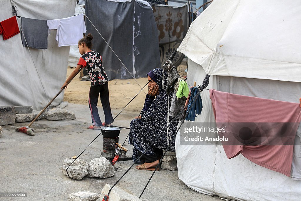 Daily life in Gaza under Israeli attacks