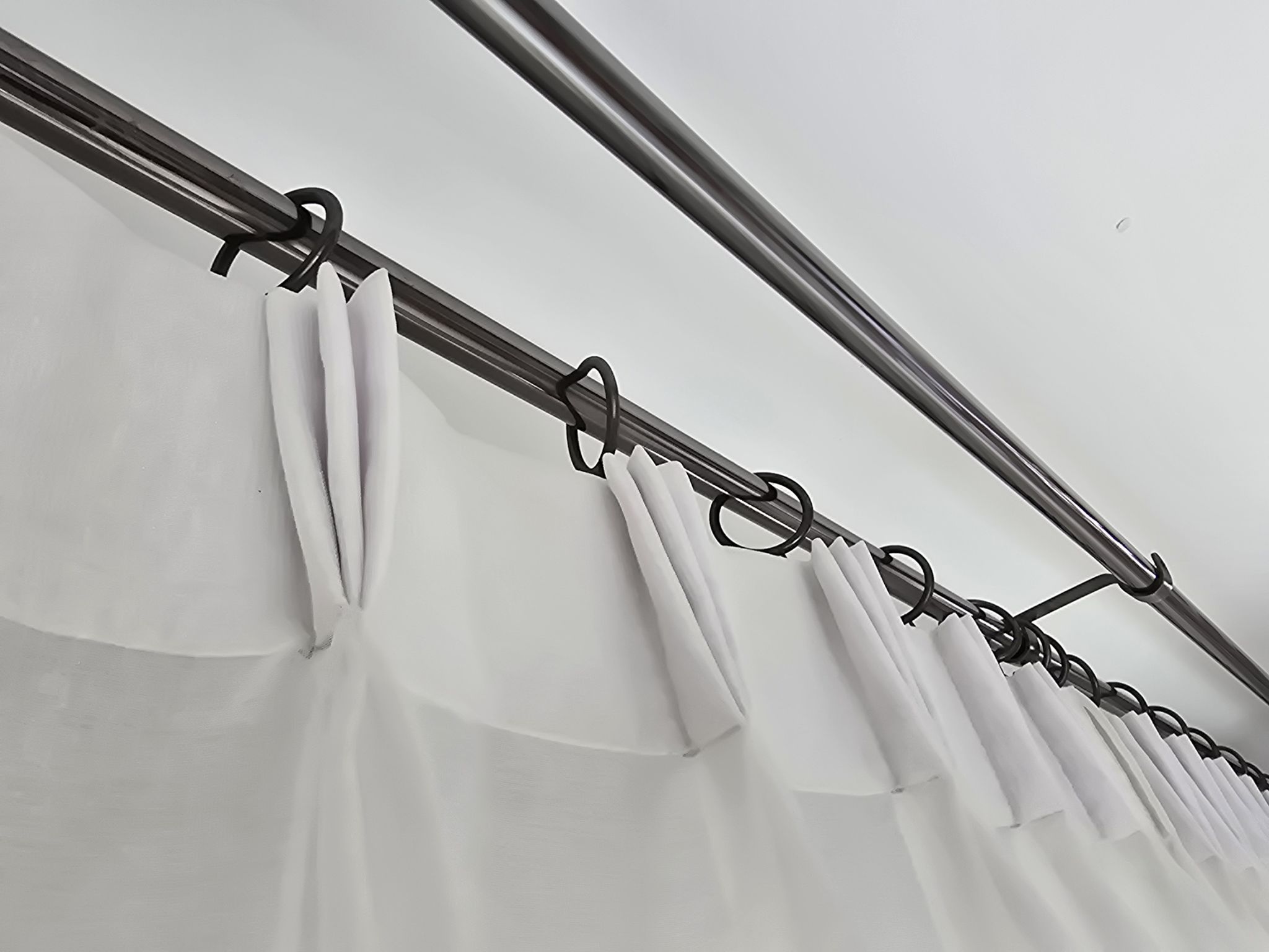 curtain installation