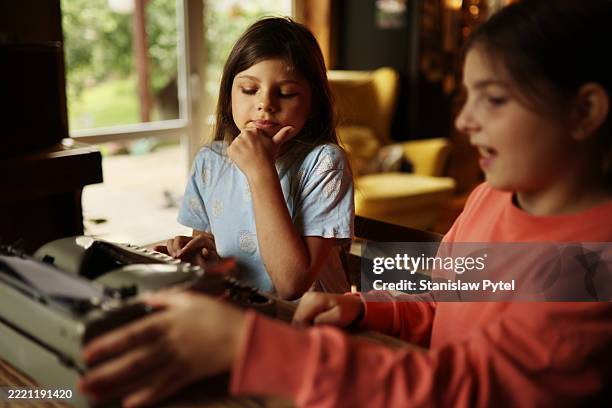 Girl Using Typewriter 312 Girl Typewriter Stock Photos, High-Res Pictures, and Images - Getty ...