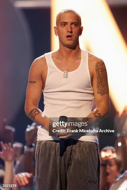 Eminem performs at the 2000 MTV Video Music Awards at Radio City Music Hall in new York City, 9/7/00.