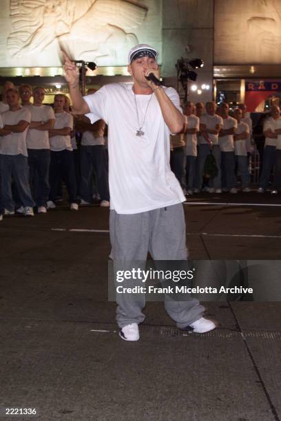94 Eminem Radio City 2000 Mtv Video Music Awards Mtv Stock Photos, High ...