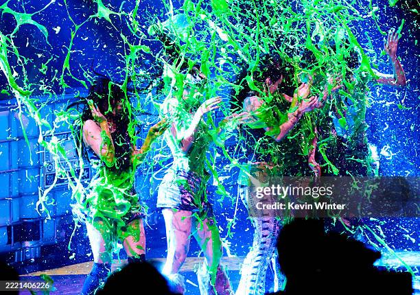 Getting Slime 118 Photos & High Res Pictures - Getty Images