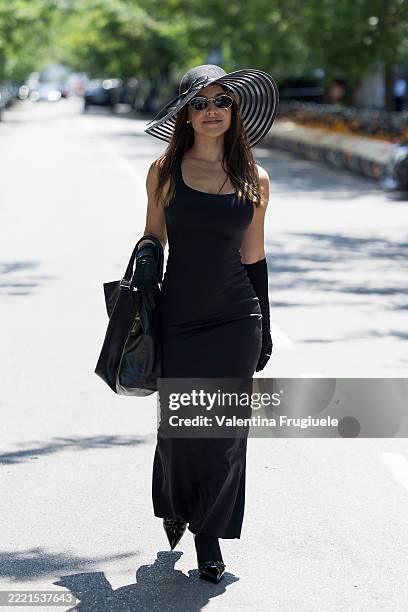6,722 Fitted Dress Stock Photos, High-Res Pictures, and Images - Getty Images | Woman in fitted dress, Fitted dress mirror, Form fitted dress 6,722 Fitted Dress Stock Photos, High-Res Pictures, and Images - Getty Images | Woman in fitted dress, Fitted dress mirror, Form fitted dress