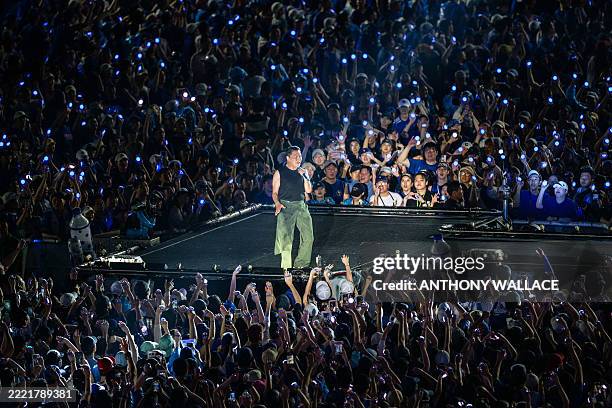 Con Psy Rapper 1,144 Psy (Rapper) Stock Photos, High-Res Pictures, and Images - Getty ...