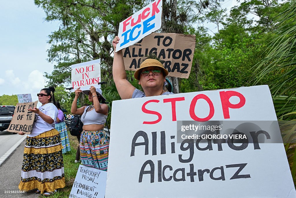US-IMMIGRATION-DETENTION-PROTEST