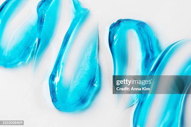 Gel vs. Acrylic: Which is Right for You?