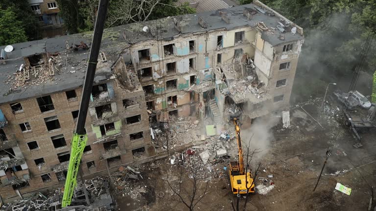 Fragmented Rubble 203 Fragmentation Stock Videos, Footage, & 4K Video Clips - Getty Images