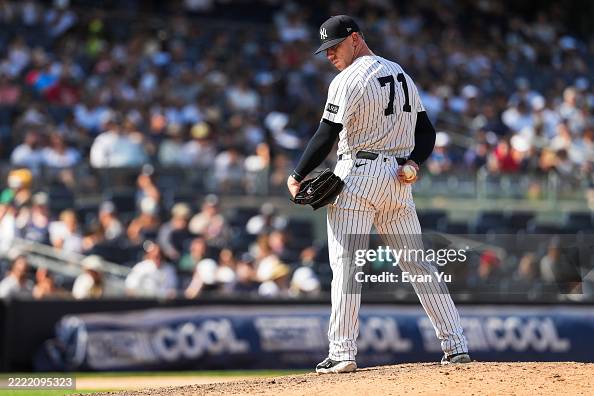 Ian Hamilton Ian Hamilton of the New York Yankees pitches during the game between ...
