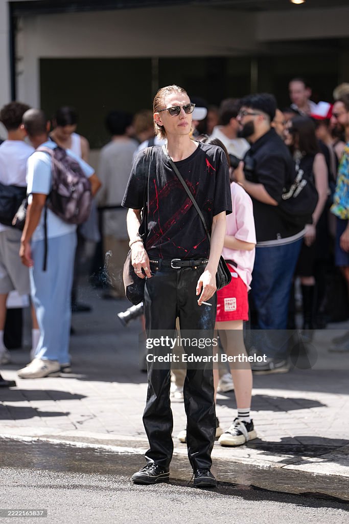 Street Style - Paris Fashion Week - Menswear Spring/Summer 2026 - Day Two