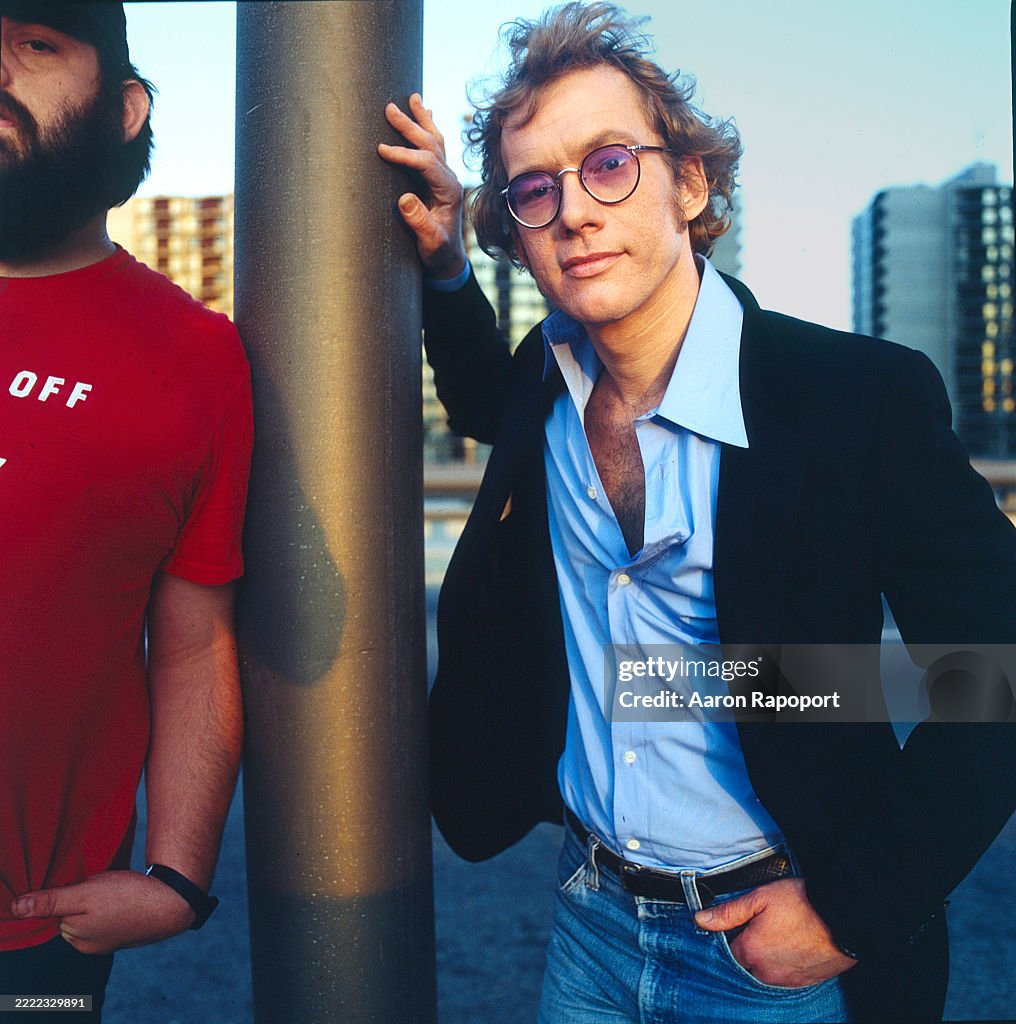 Warren Singer Singer songwriter Warren Zevon poses for a portrait in Hollywood ...