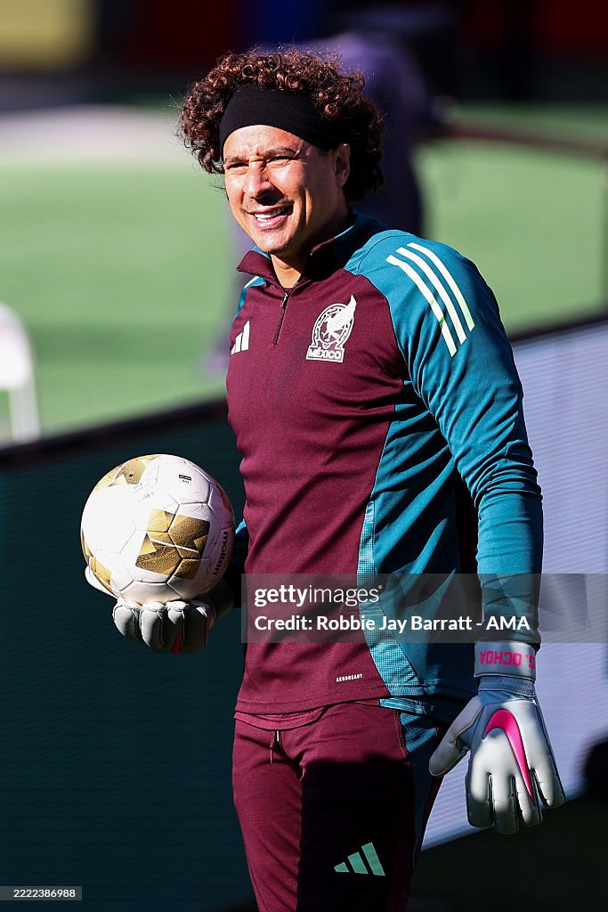 Mexico Press Conference & Training Session