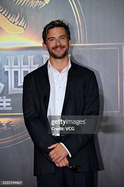 English actor Jonathan Bailey attends the premiere of 'Jurassic World Rebirth' on June 29, 2025 in Shanghai, China.