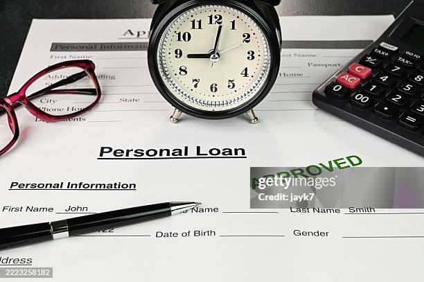 personal loan - confidential englischer begriff stock-fotos und bilder