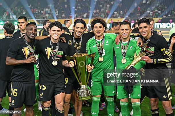Mexico's forward Julian Quinones, Mexico's defender Israel Reyes, Mexico's forward Raul Jimenez, Mexico's goalkeeper Guillermo Ochoa, Mexico's...