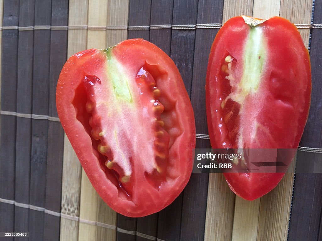 Sliced Tomato Wedges