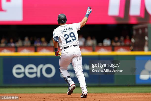 Cal Raleigh Muscles 6,430 Cal Raleigh Photos & High Res Pictures - Getty Images