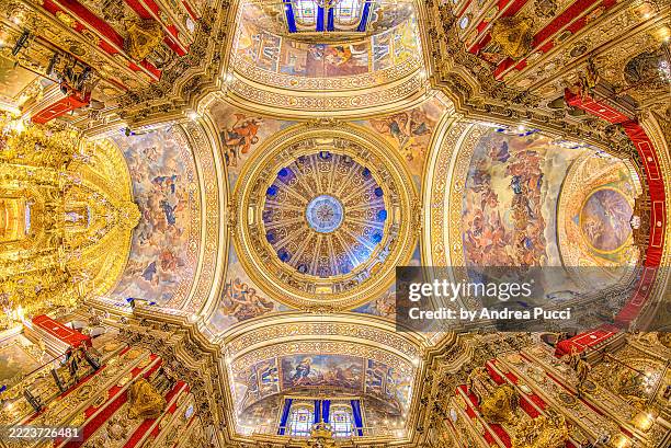 basílica de san juan de dios, granada, andalusia, spain - barroco fotografías e imágenes de stock