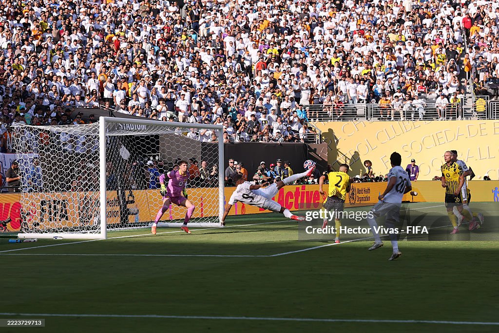 Real Madrid CF v Borussia Dortmund: Quarter-final - FIFA Club World Cup 2025