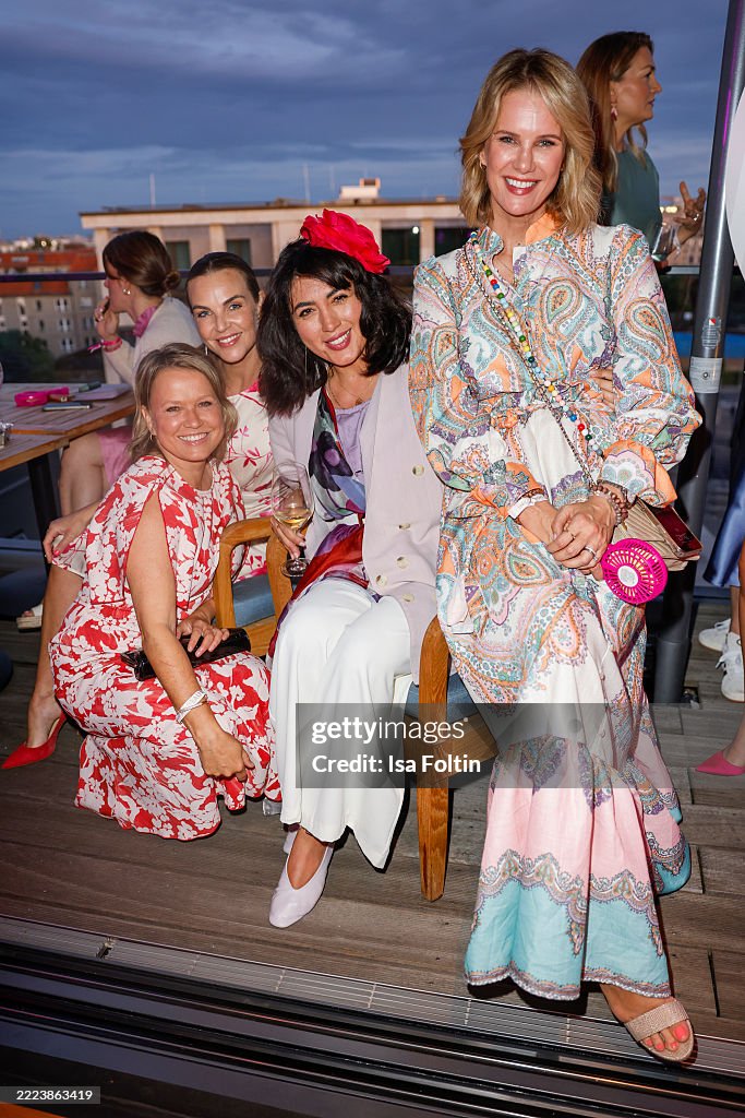 Frauen100 Summer Night In Berlin