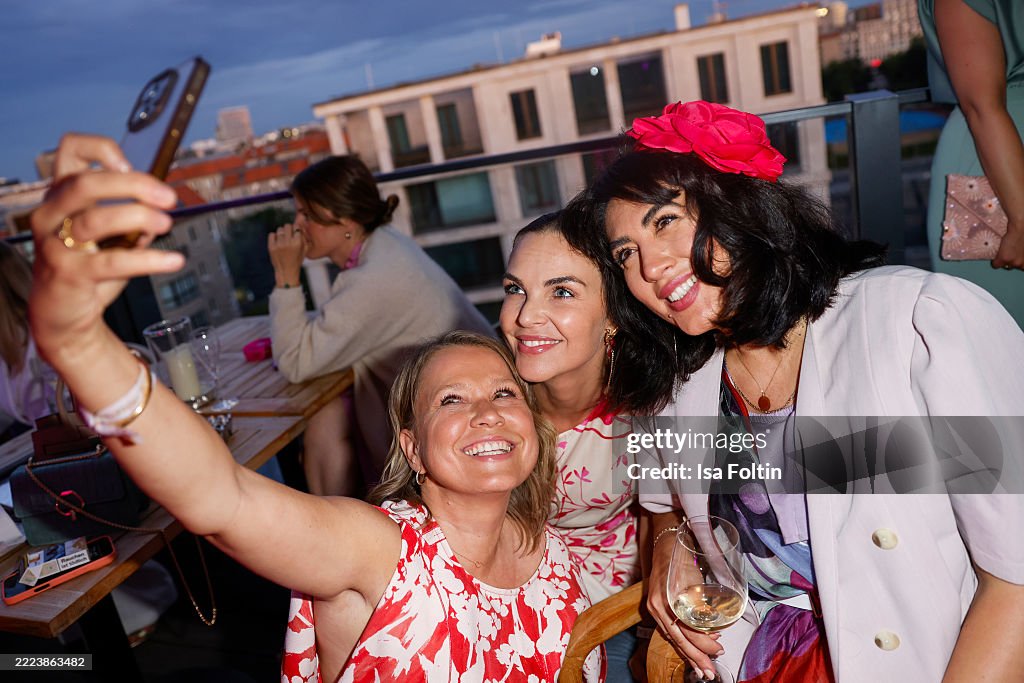 Frauen100 Summer Night In Berlin