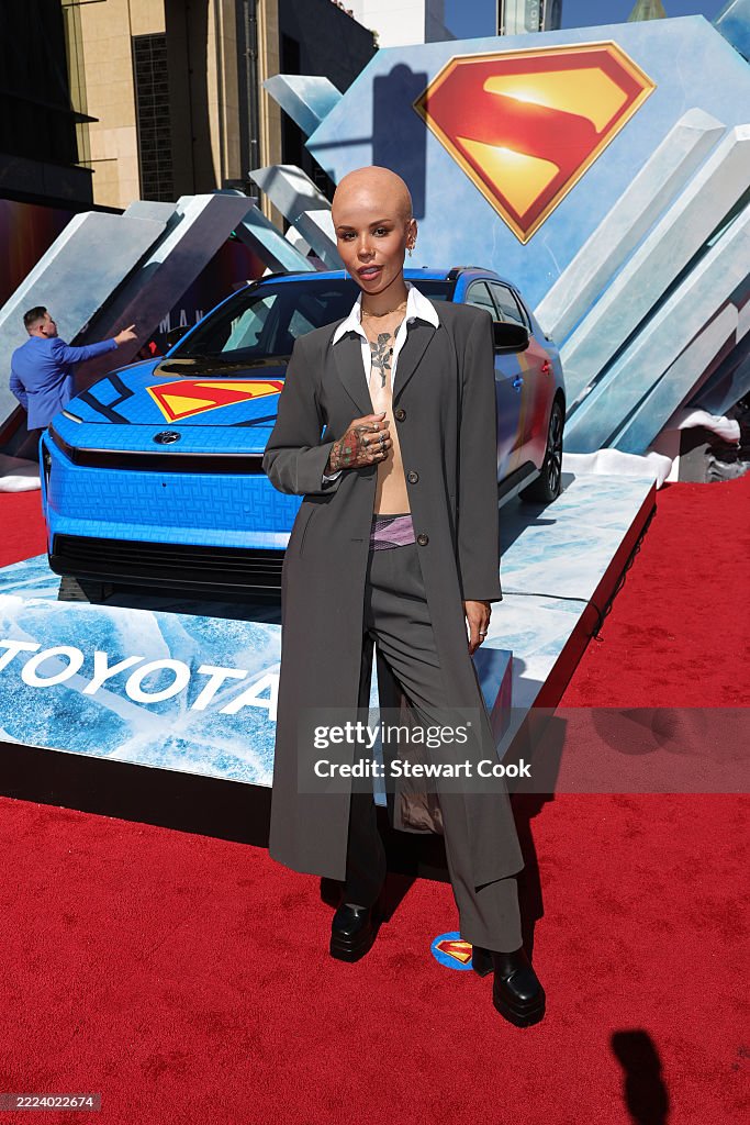 Eleanor Barnes seen at the Los Angeles Premiere of Warner Bros.... News ...