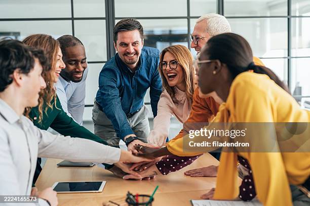 team di business di successo - lavoro di squadra foto e immagini stock
