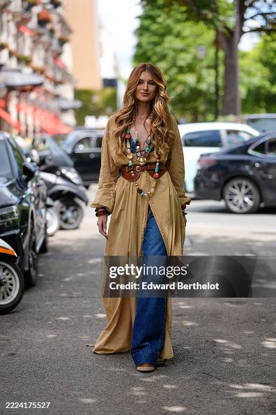 Street Style - Paris Fashion Week - Haute Couture Fall/Winter 2025/2026 - Day Two Street Style - Paris Fashion Week - Haute Couture Fall/Winter 2025/2026 - Day Two
