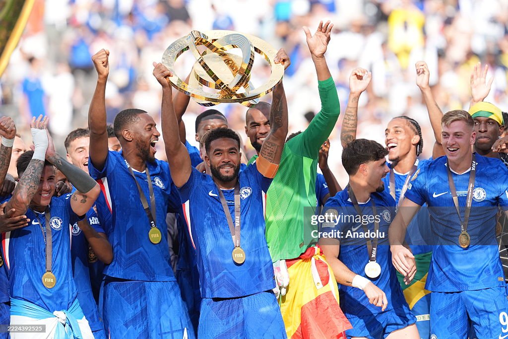 Chelsea Winning Cwc Chelsea players celebrate the victory with the winner's trophy next ...