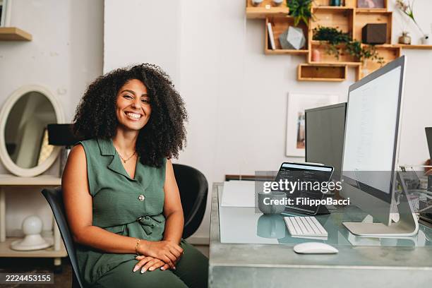 Italian Job Computer Programmer 1,481 Italian Programmer Stock Photos, High-Res Pictures, and Images ...