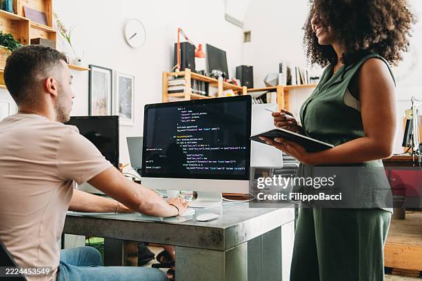 Italian Job Computer Programmer 1,522 Italian Programmer Stock Photos, High-Res Pictures, and Images ...