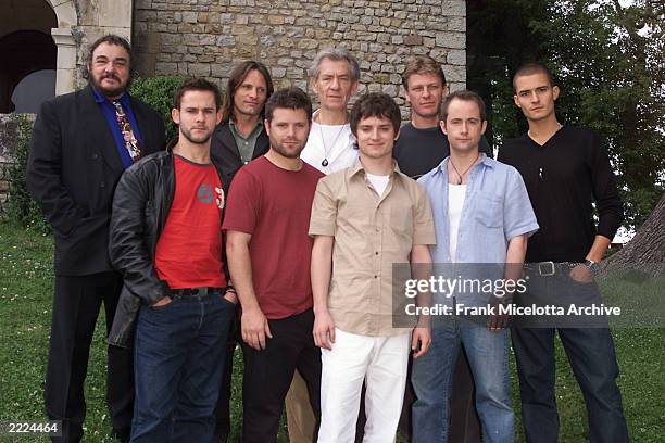 From the upcoming film 'Lord of the Rings' are back row, John Rhys-Davies, Viggo Mortensen, Ian McKellen, Sean Bean. Front row are Dominic Monaghan,...