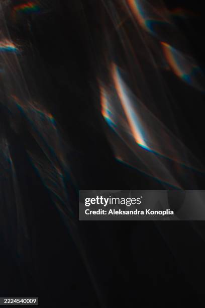 abstract dark holographic light streaks for futuristic 2000s design - flare photos et images de collection