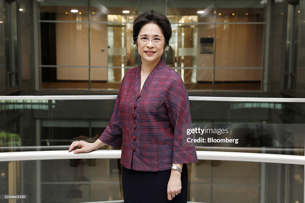Bank of Thailand Deputy Governor Roong Mallikamas