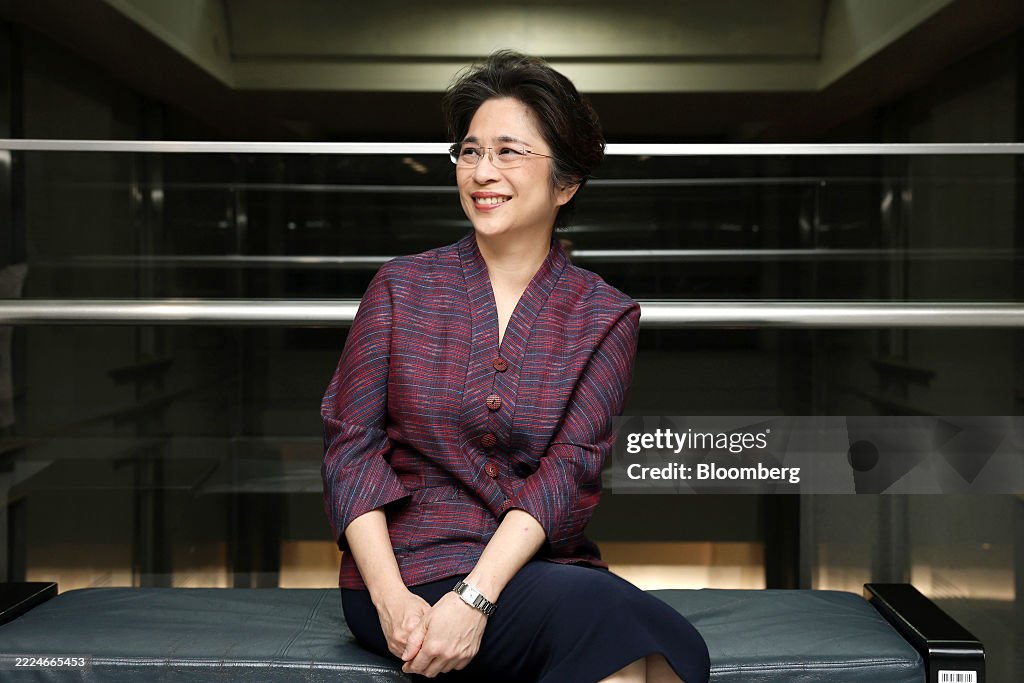 Bank of Thailand Deputy Governor Roong Mallikamas