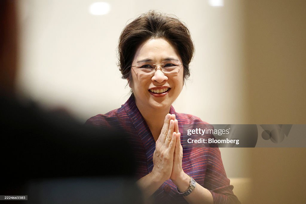 Bank of Thailand Deputy Governor Roong Mallikamas
