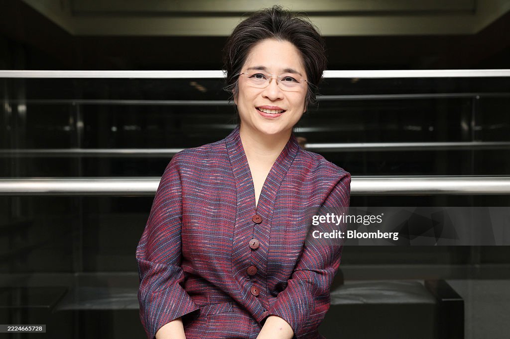 Bank of Thailand Deputy Governor Roong Mallikamas