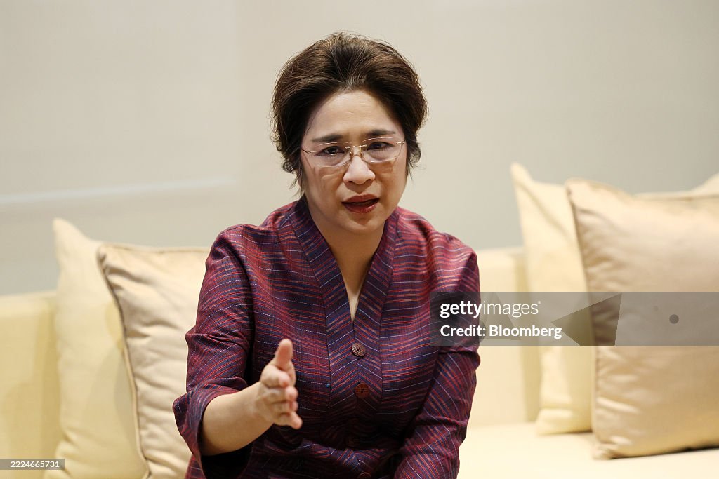 Bank of Thailand Deputy Governor Roong Mallikamas
