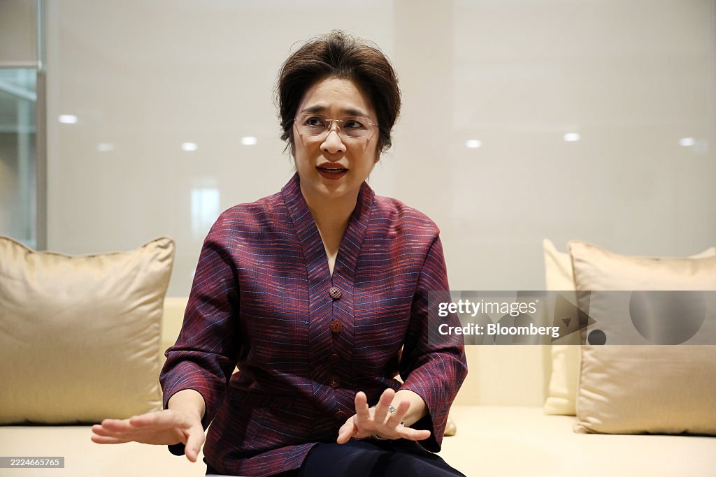 Bank of Thailand Deputy Governor Roong Mallikamas