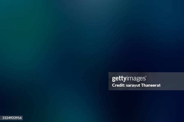 dark blue green abstract background. gradient blur ocean colors - enfoque en el fondo fotografías e imágenes de stock