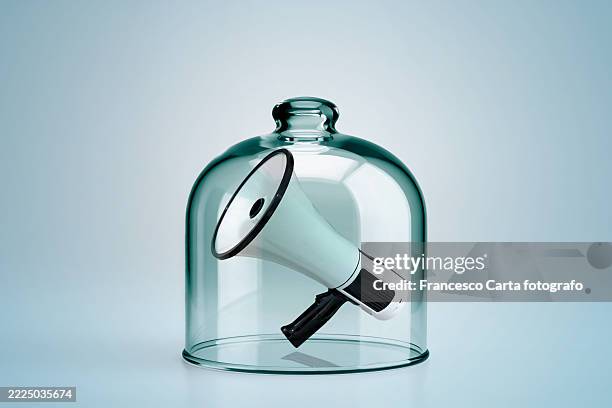 concept of limiting free speech,censorship and silencing voices - kommunikationsproblem stock-fotos und bilder