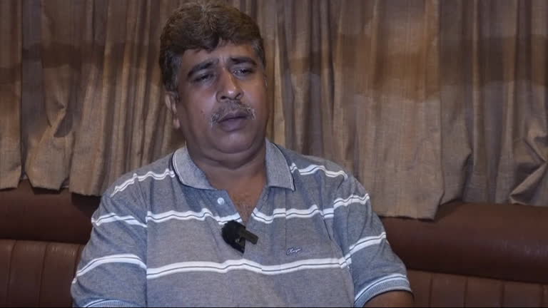 Uncle Rafiq 452 Asian Uncle Stock Videos, Footage, & 4K Video Clips - Getty Images